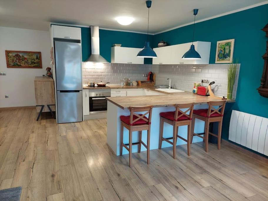 Family Apartment Andrea Alaquas Zewnętrze zdjęcie